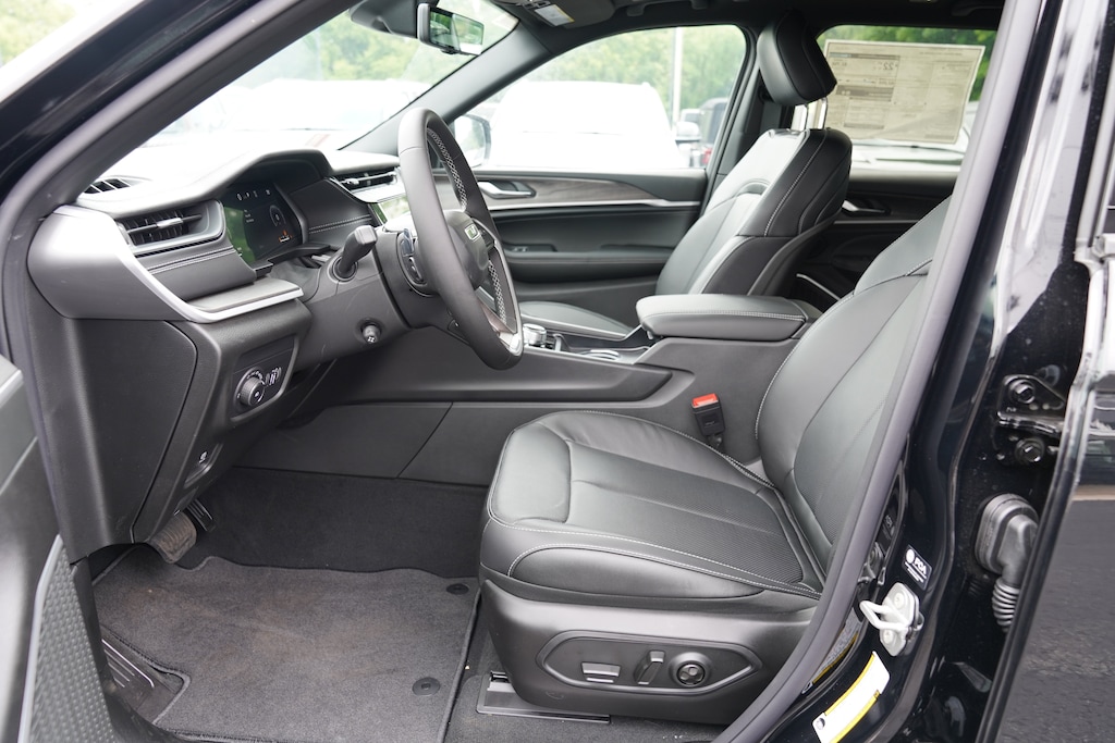 New 2026 Jeep Grand Cherokee LIMITED RESERVE 4X4 Sport Utility
