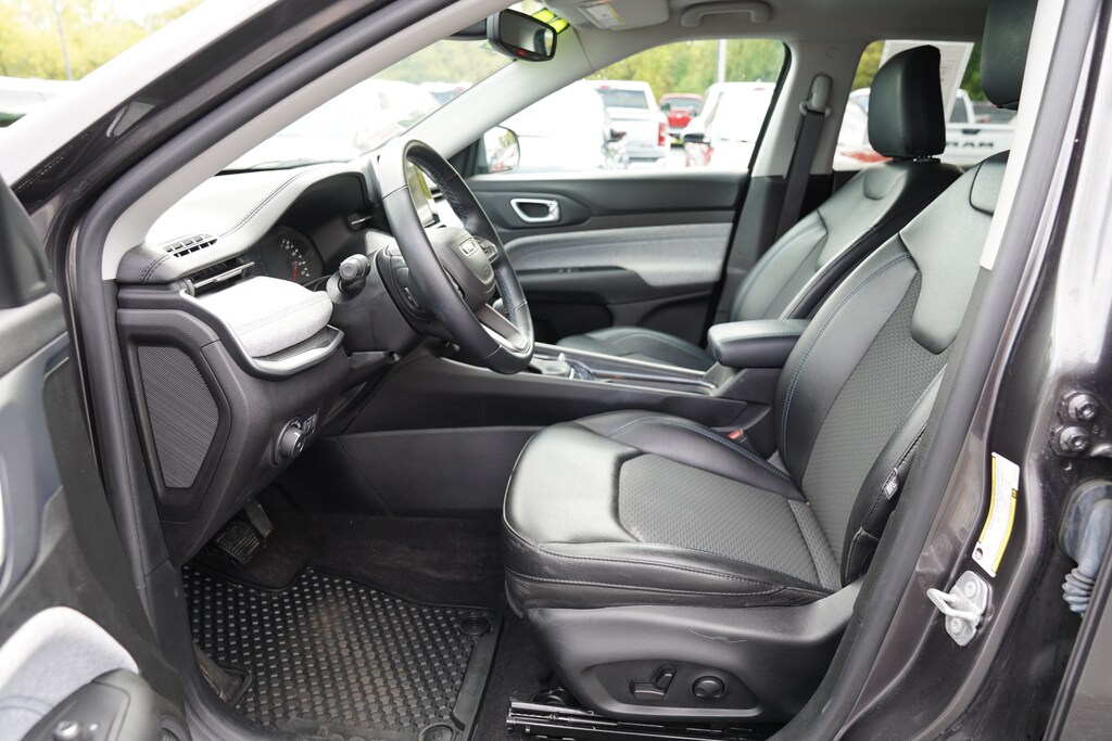 Used 2022 Jeep Compass Latitude SUV