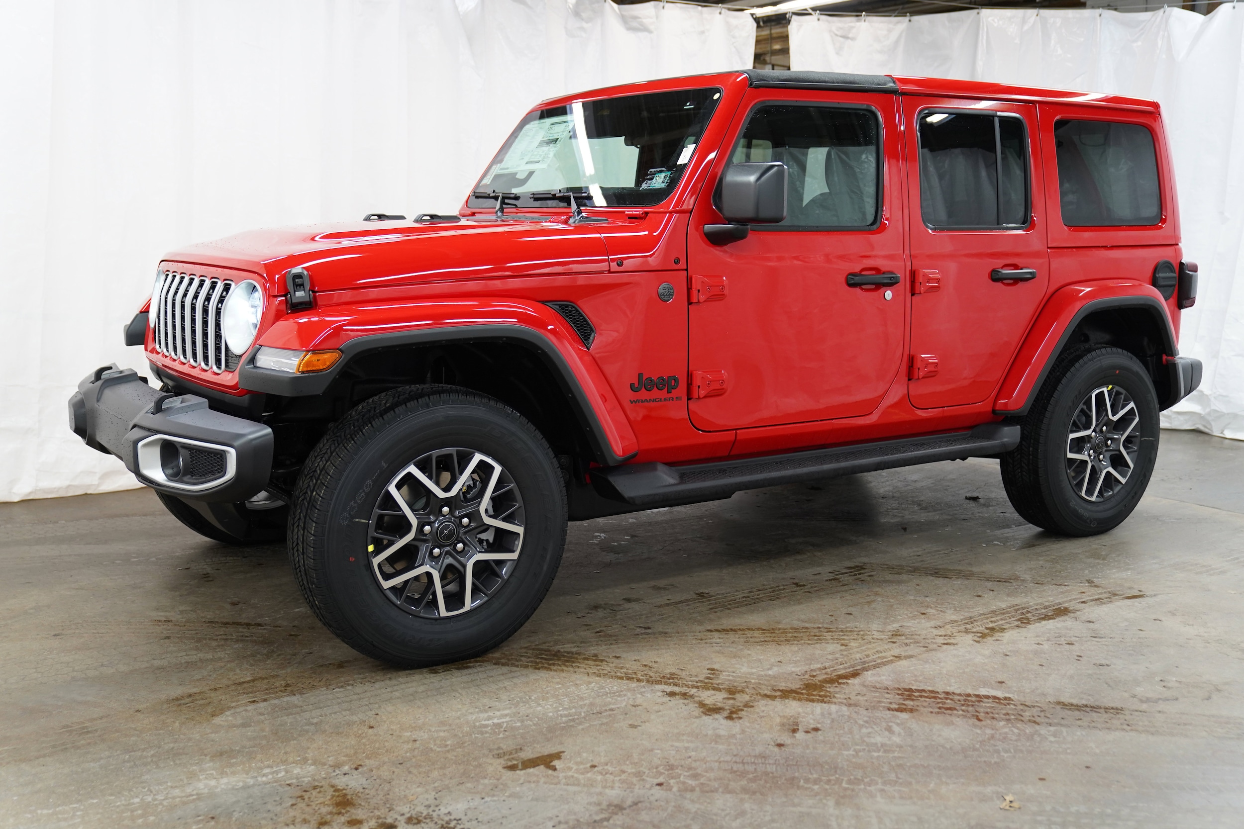 2026 Jeep Wrangler 4-Door Sahara - Photo 10