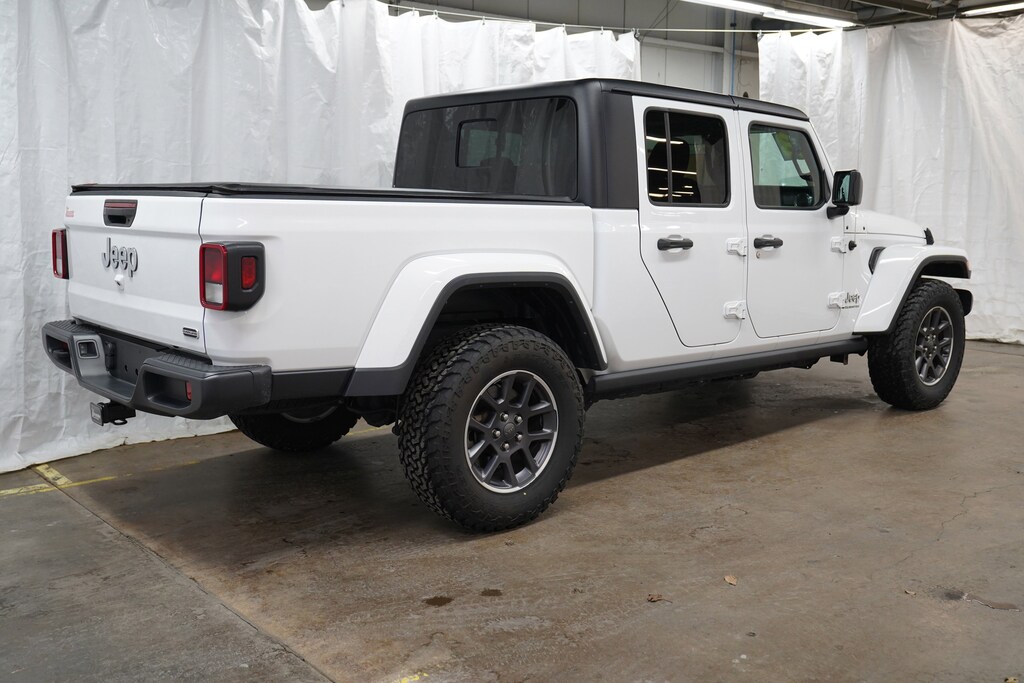 Used 2023 Jeep Gladiator Overland Truck Crew Cab