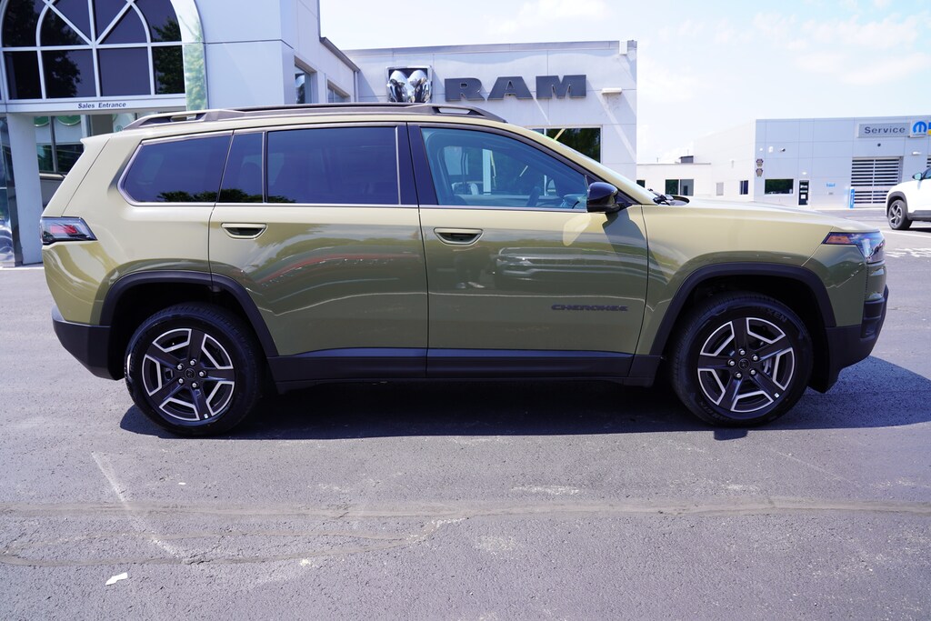 New 2026 Jeep Cherokee Limited 4x4 Sport Utility