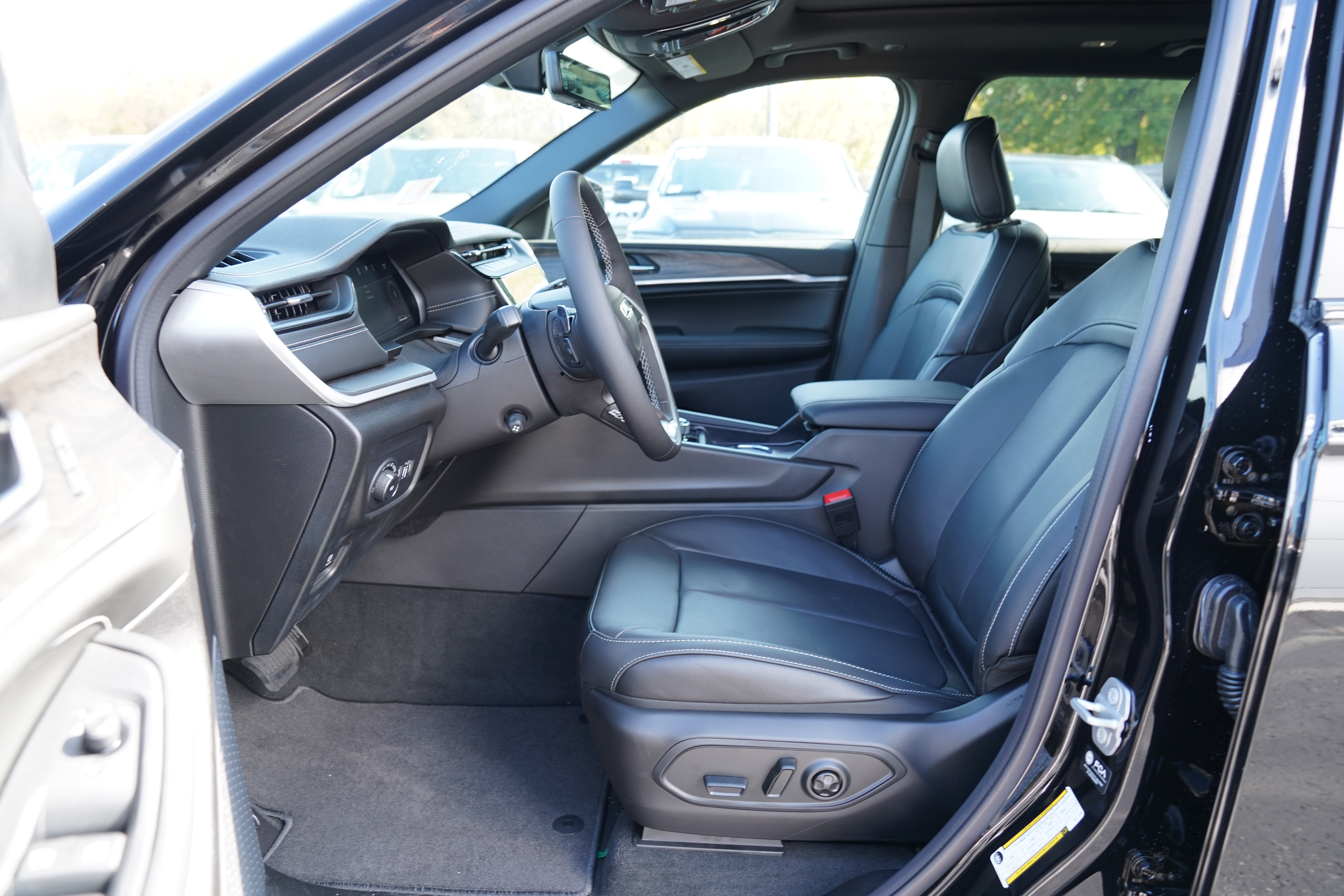 New 2027 Jeep Grand Cherokee L 3 Row LIMITED 4X4 Sport Utility