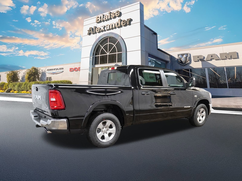 New 2026 Ram 1500 BIG HORN CREW CAB 4X4 5'7 BOX Pickup