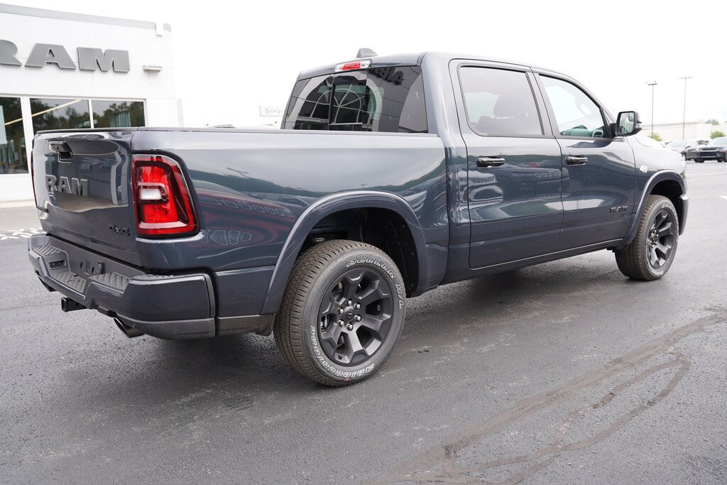 New 2026 Ram 1500 Big Horn Crew Cab 4x4 5'7 Box Pickup