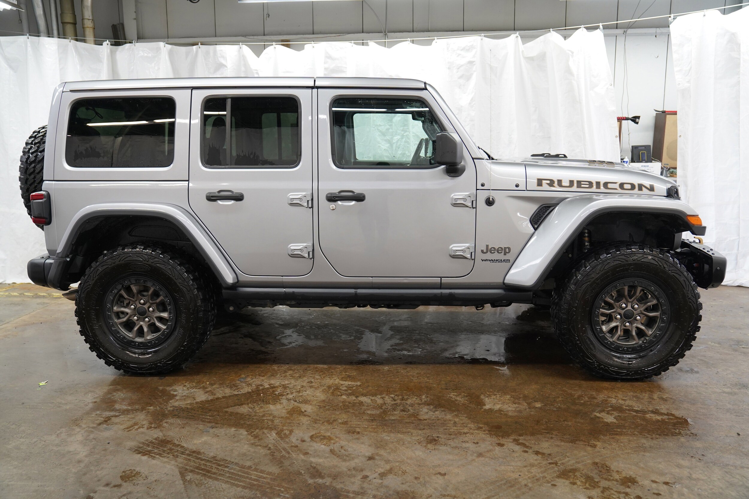 2021 Jeep Wrangler Unlimited Rubicon 392 photo 2