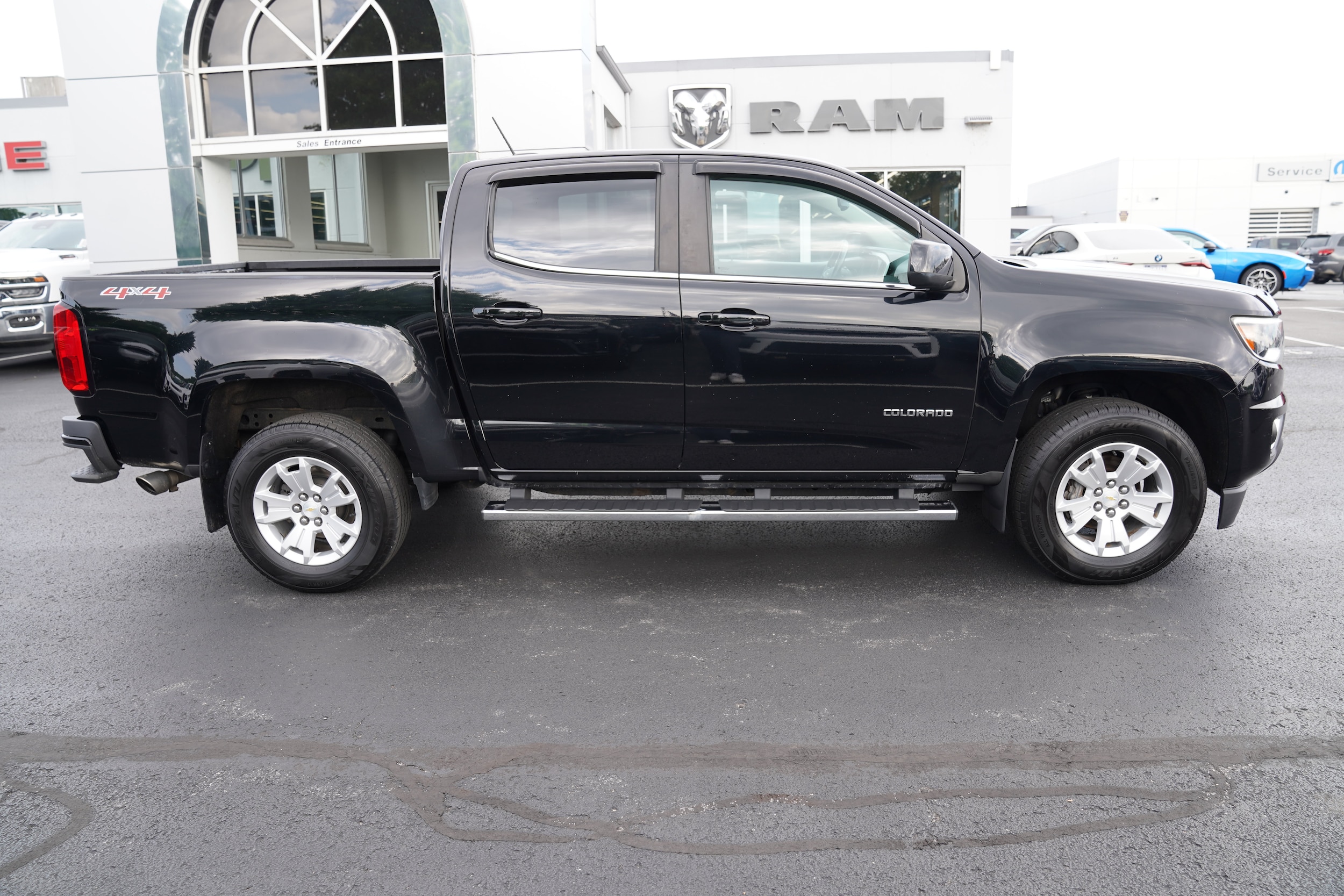 Used 2019 Chevrolet Colorado LT with VIN 1GCGTCEN3K1126832 for sale in Lewisburg, PA