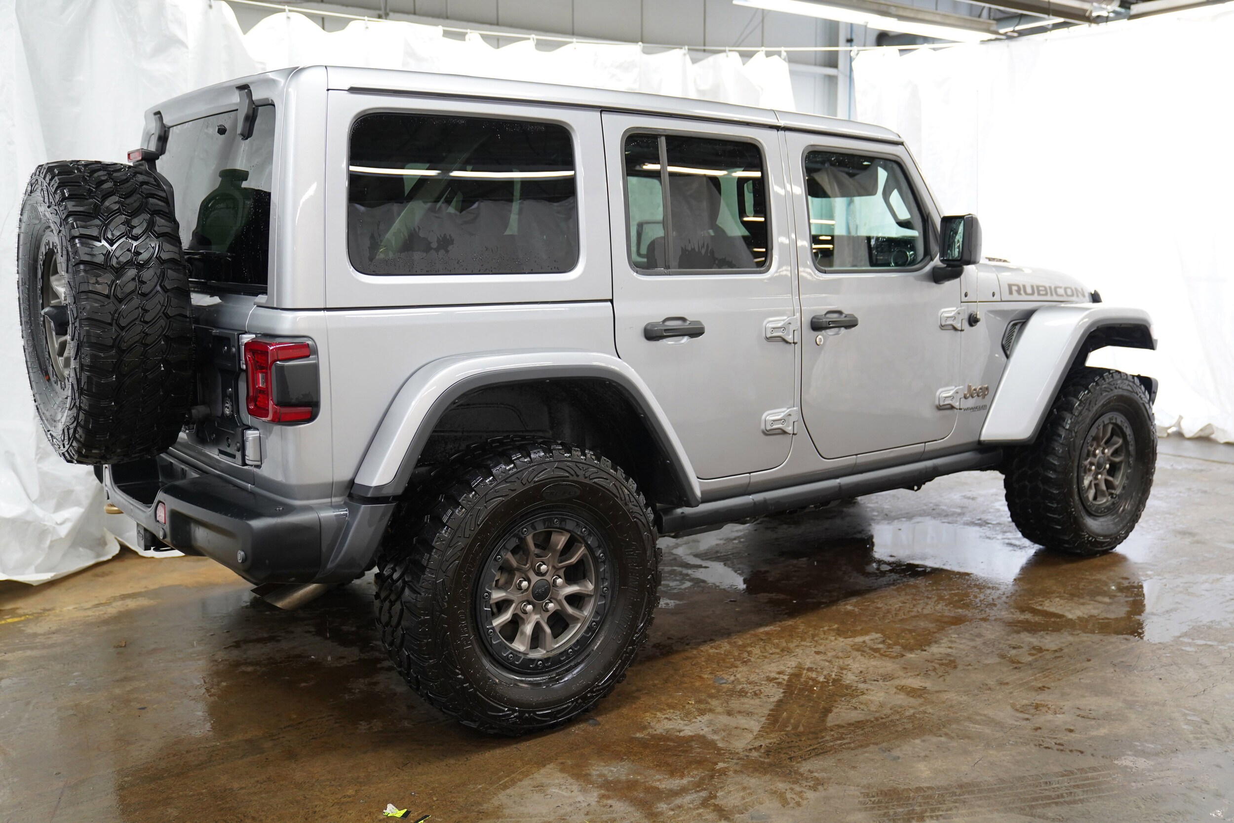2021 Jeep Wrangler Unlimited Rubicon 392 photo 3