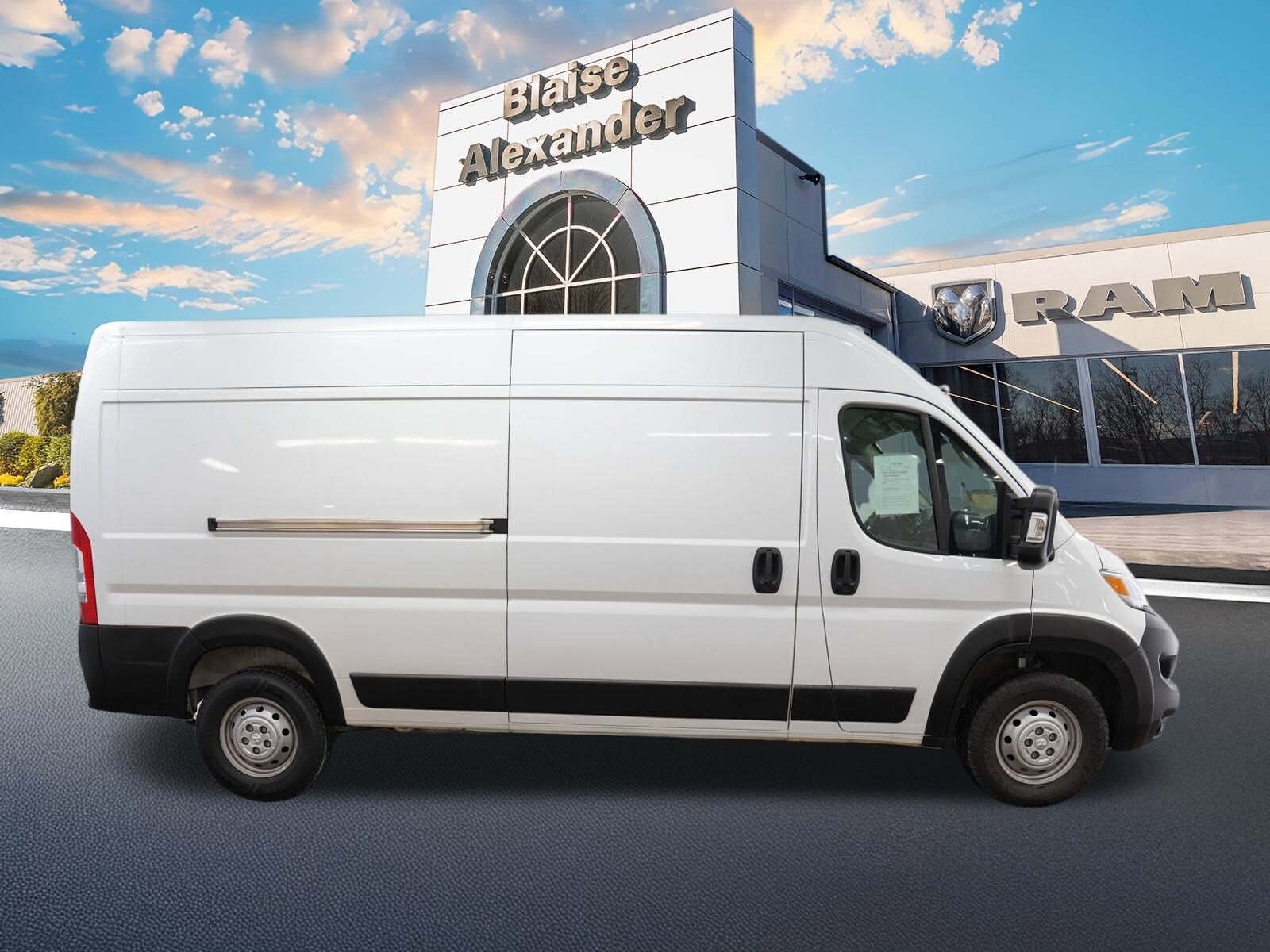 2023 Ram ProMaster 2500 Cargo Van photo 2
