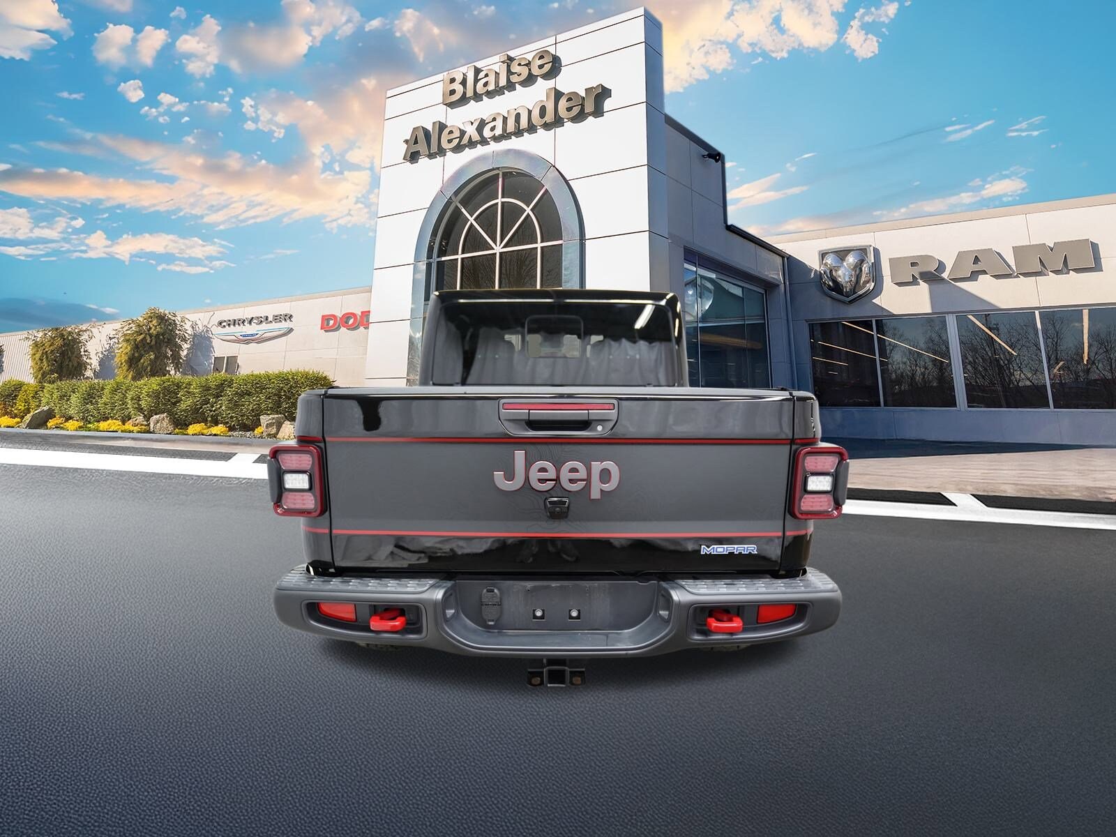 2024 Jeep Gladiator Rubicon photo 3