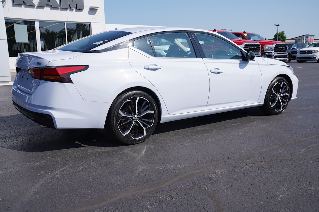 Used 2024 Nissan Altima 2.5 SR Sedan