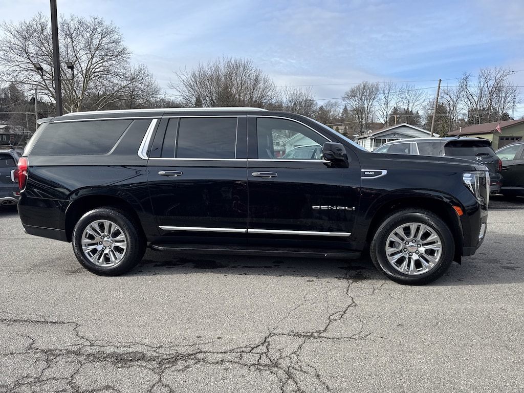 Used 2024 GMC Yukon XL Denali SUV
