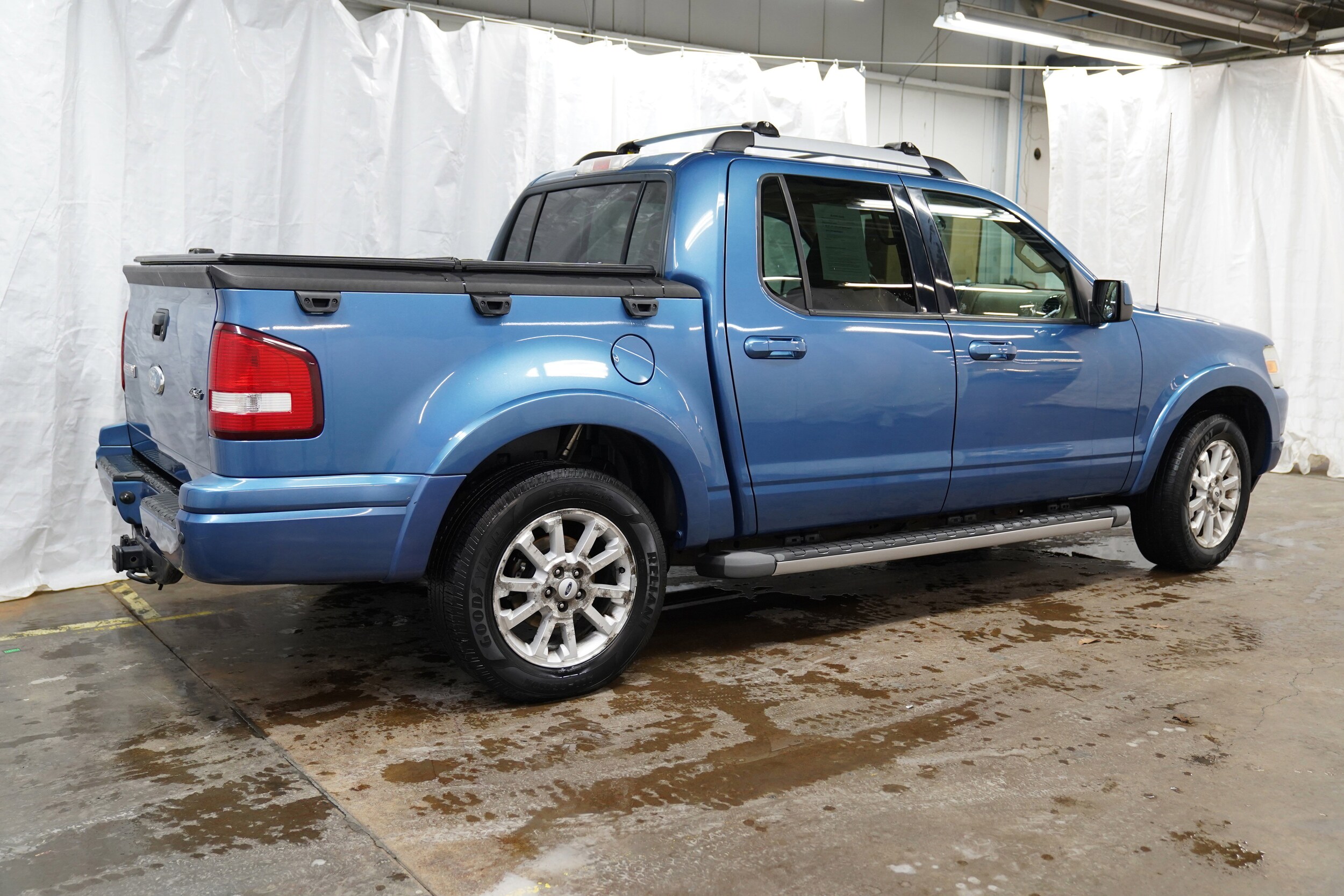 2009 Ford Explorer Sport Trac Limited photo 3