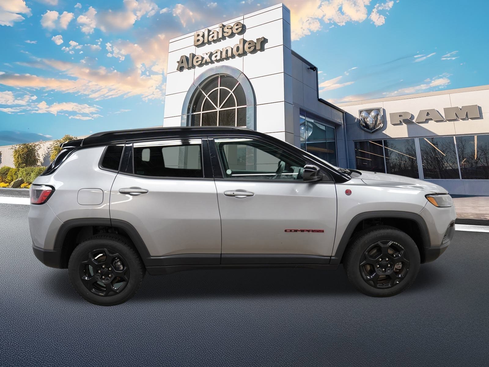 Certified 2023 Jeep Compass Trailhawk with VIN 3C4NJDDN5PT543633 for sale in Lewisburg, PA