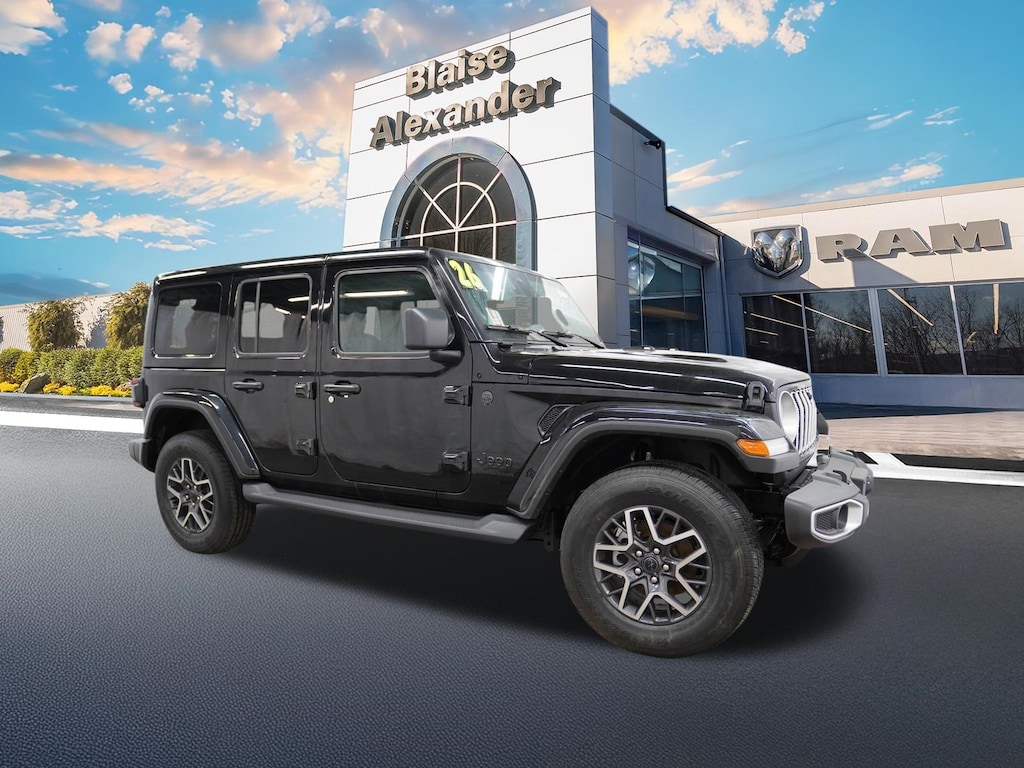 New 2026 Jeep Wrangler 4-DOOR SAHARA Sport Utility