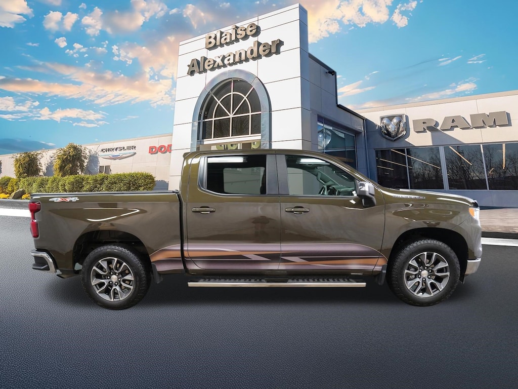 Used 2023 Chevrolet Silverado 1500 LT Truck Crew Cab