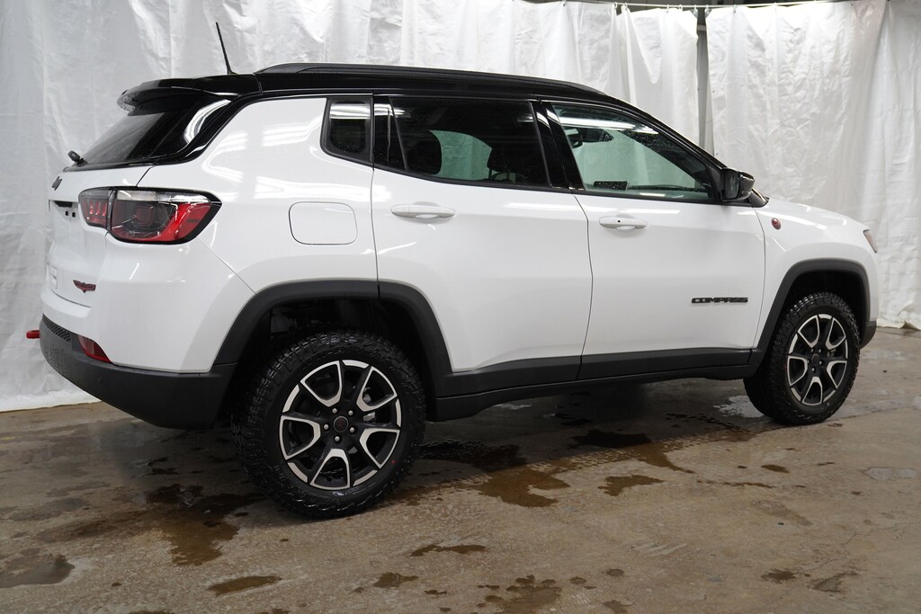New 2026 Jeep Compass TRAILHAWK 4X4 Sport Utility