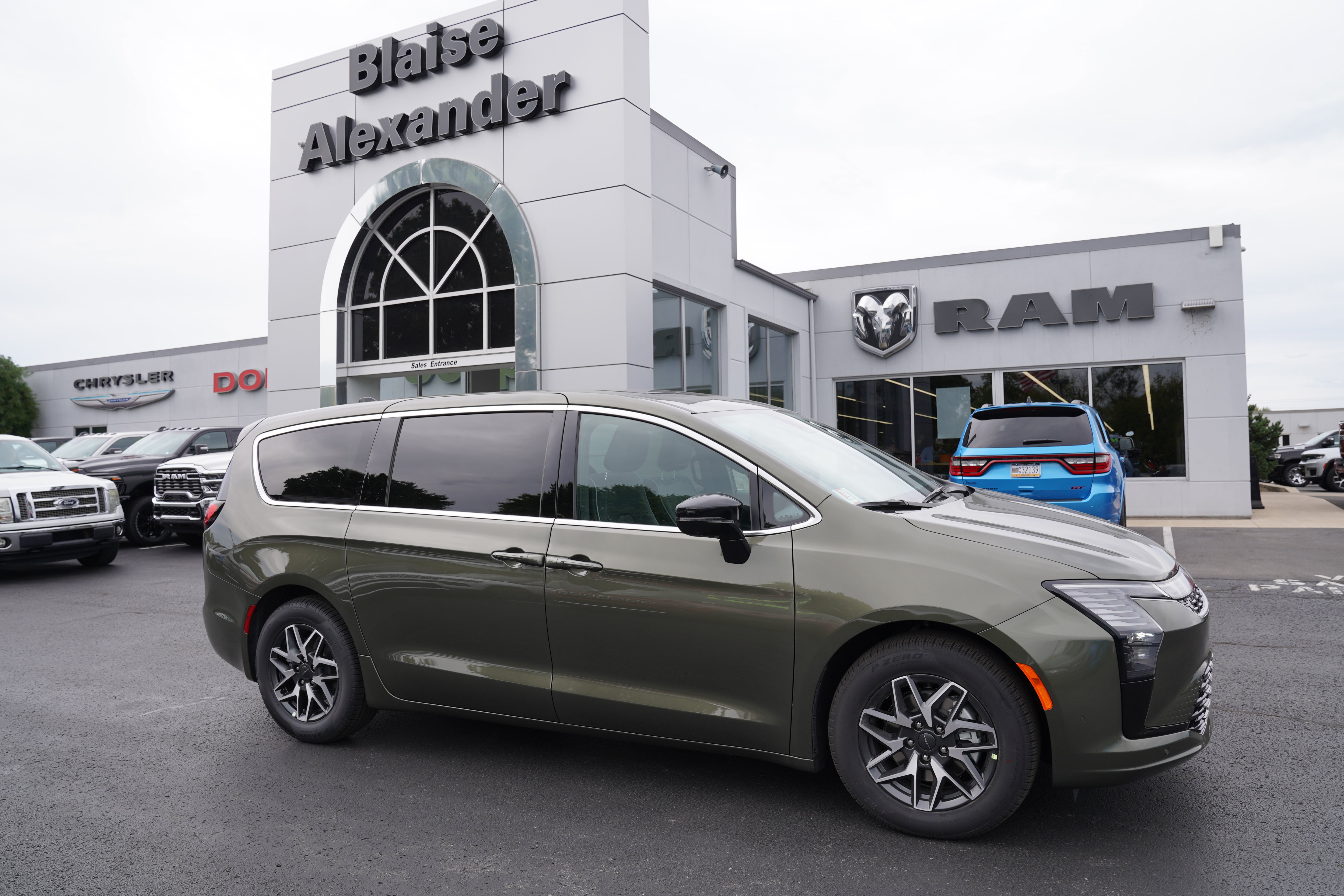  Chrysler Pacifica