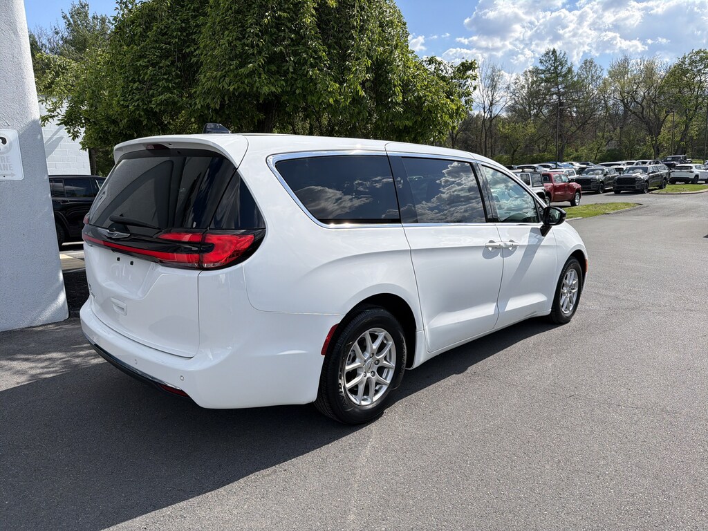 Used 2024 Chrysler Pacifica Touring L Van Passenger Van