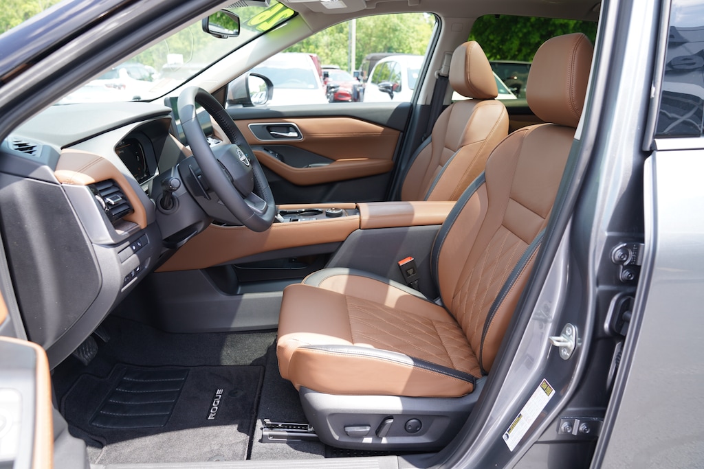 Used 2026 Nissan Rogue Platinum SUV