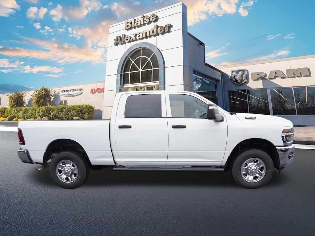 New 2026 Ram 2500 TRADESMAN CREW CAB 4X4 6'4 BOX Pickup