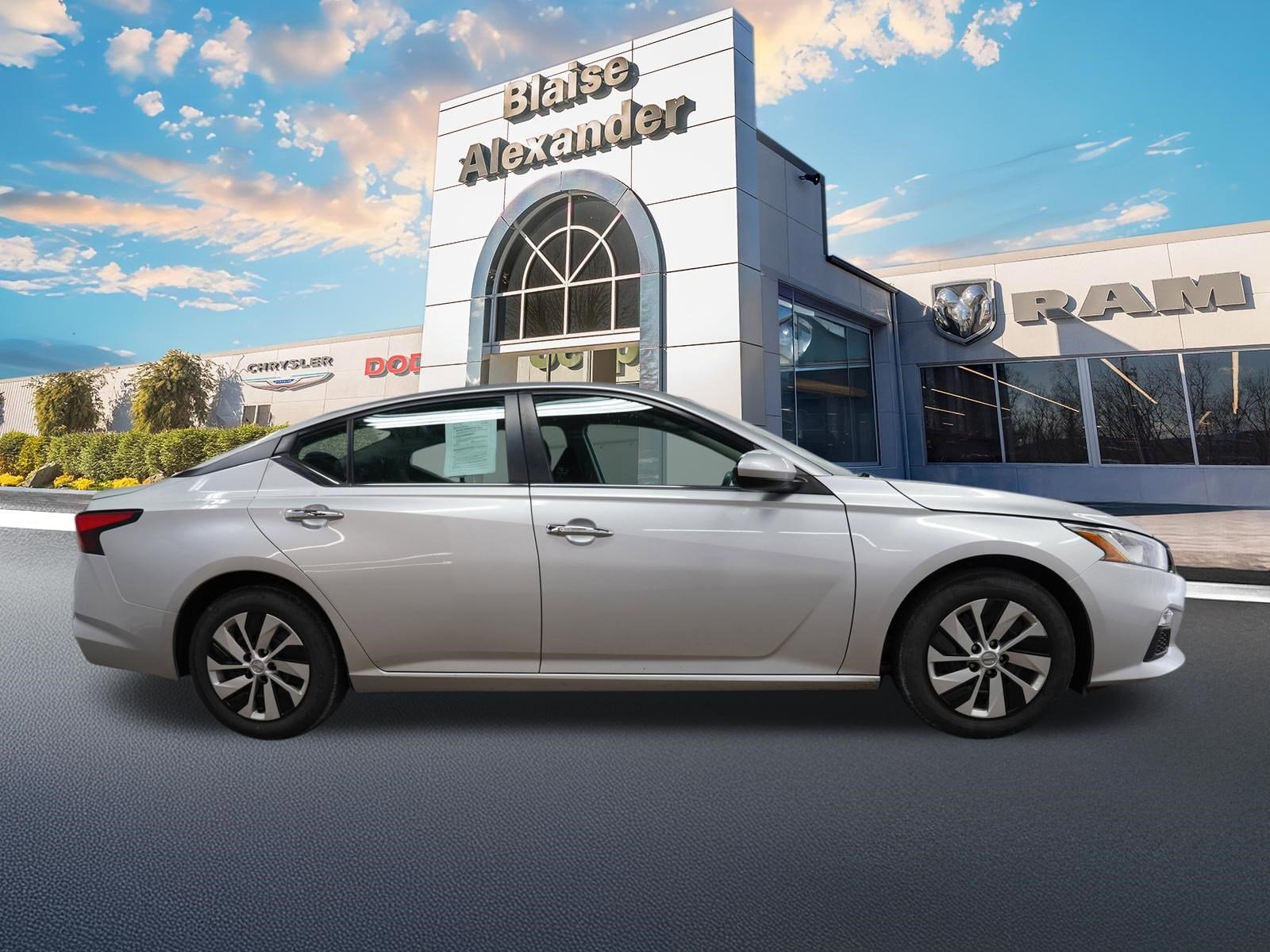 Used 2020 Nissan Altima S with VIN 1N4BL4BV7LC285353 for sale in Lewisburg, PA