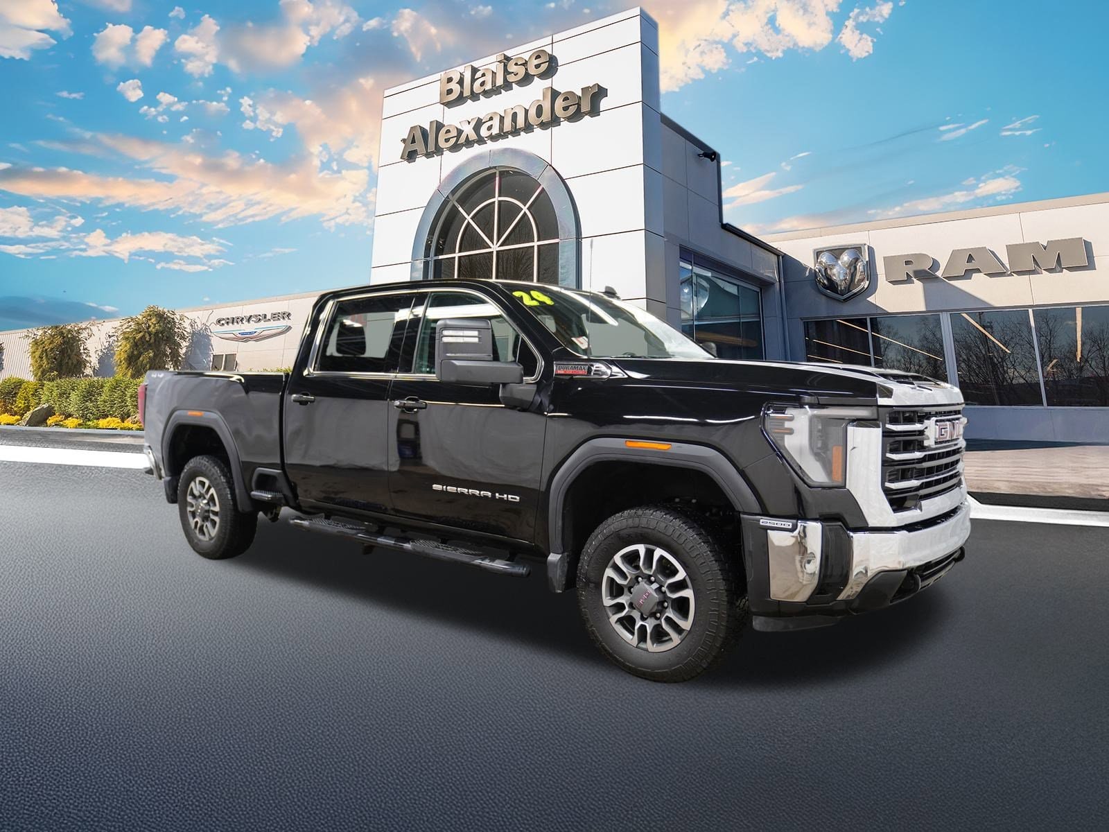 2024 GMC Sierra 2500HD SLE's photo