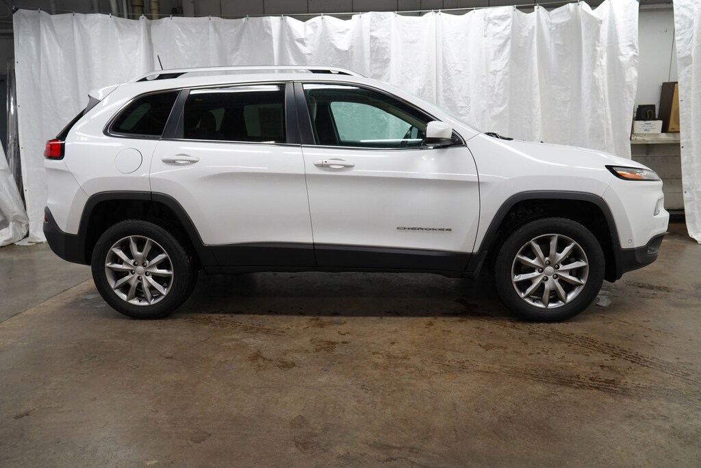Used 2018 Jeep Cherokee Limited SUV