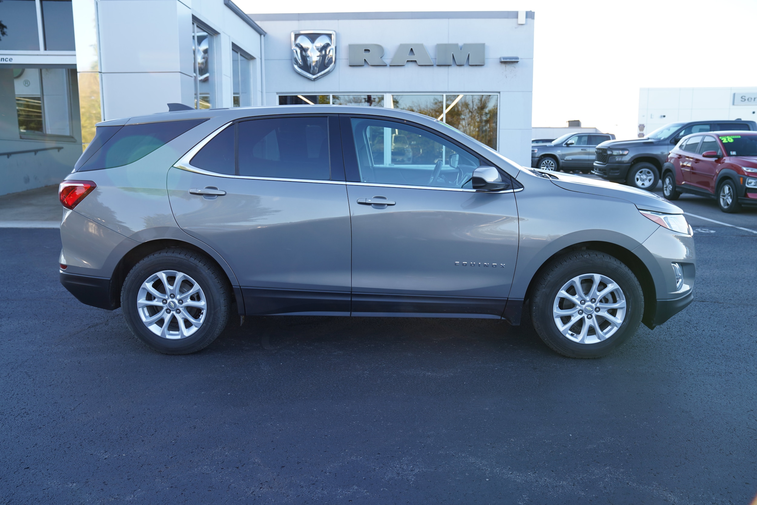 Used 2018 Chevrolet Equinox LT with VIN 3GNAXSEV0JS642249 for sale in Lewisburg, PA
