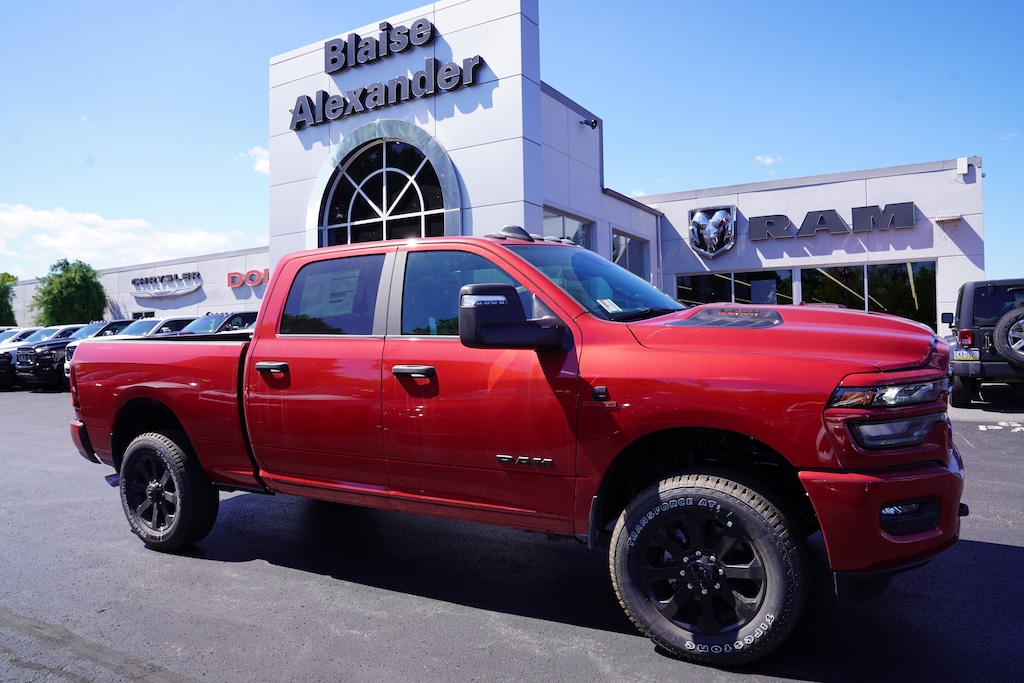 New 2027 Ram 3500 BIG HORN CREW CAB 4X4 Pickup