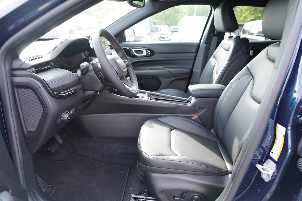 New 2026 Jeep Compass LIMITED ALTITUDE 4X4 Sport Utility
