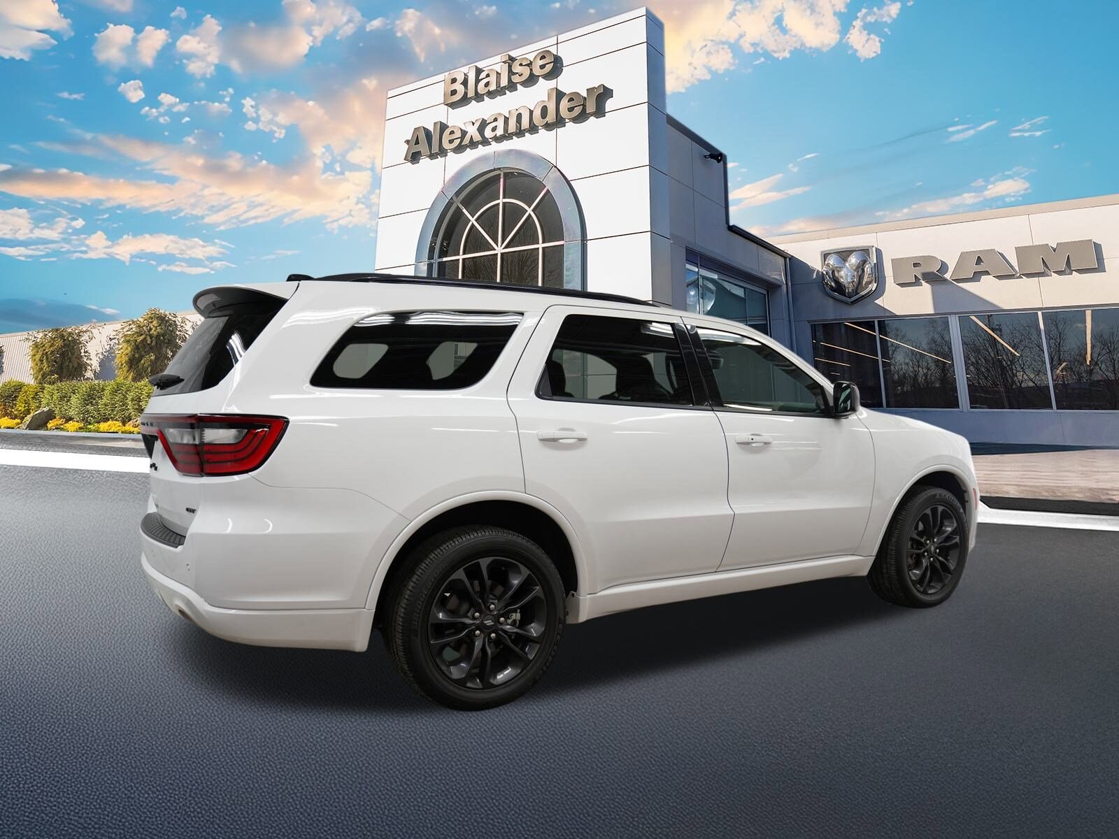 2024 Dodge Durango GT photo 3