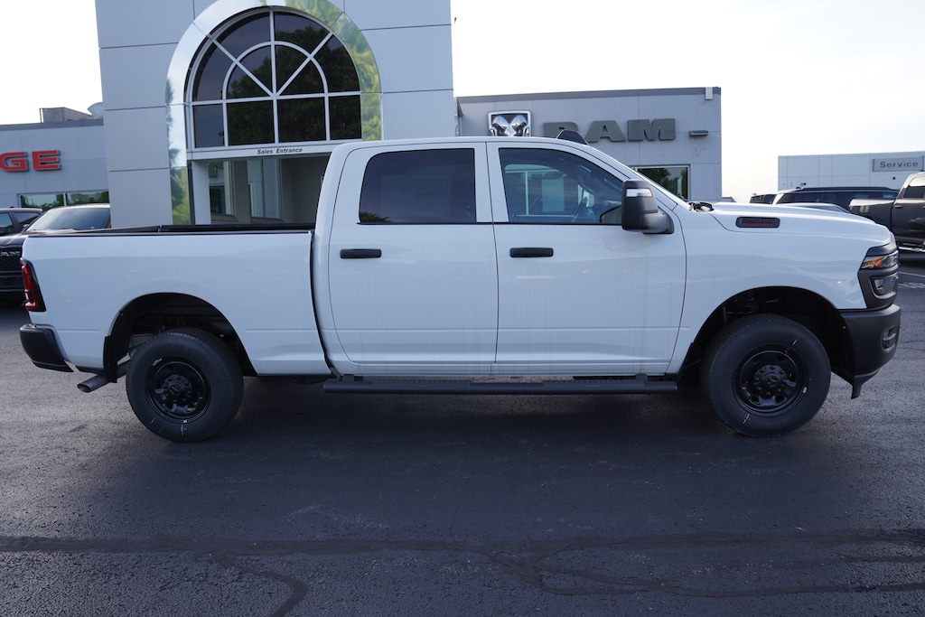 New 2026 Ram 2500 TRADESMAN CREW CAB 4X2 6'4 BOX Pickup