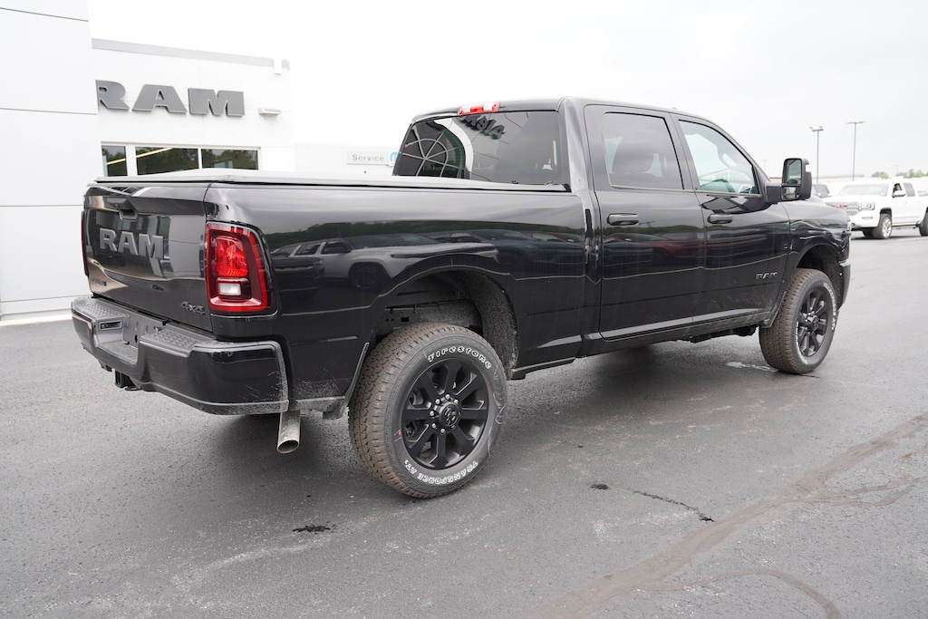 New 2026 Ram 2500 BIG HORN CREW CAB 4X4 6'4 BOX Pickup