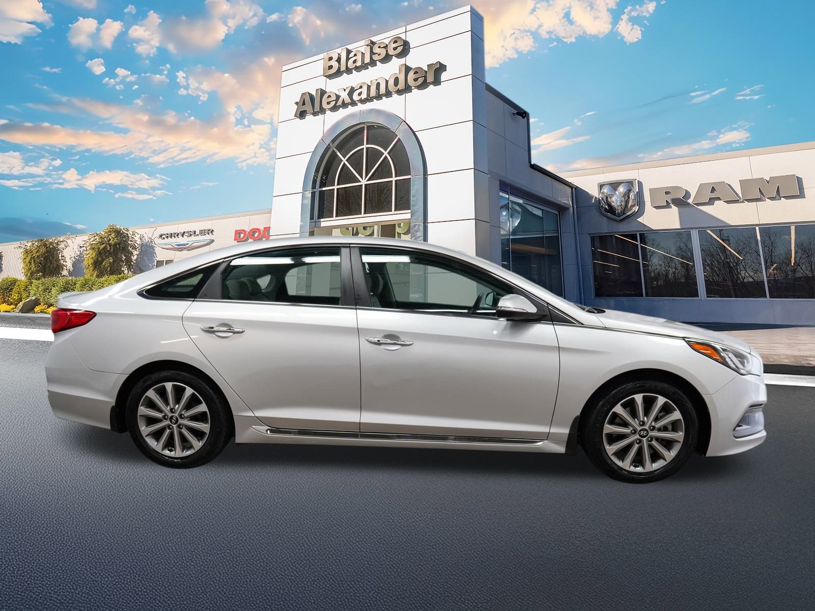 Used 2017 Hyundai Sonata Limited with VIN 5NPE34AF0HH499792 for sale in Lewisburg, PA