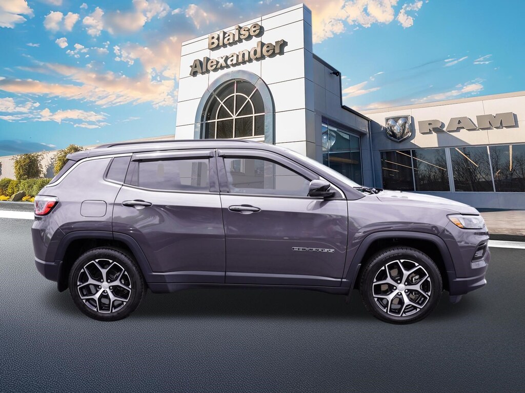 Used 2024 Jeep Compass Limited SUV
