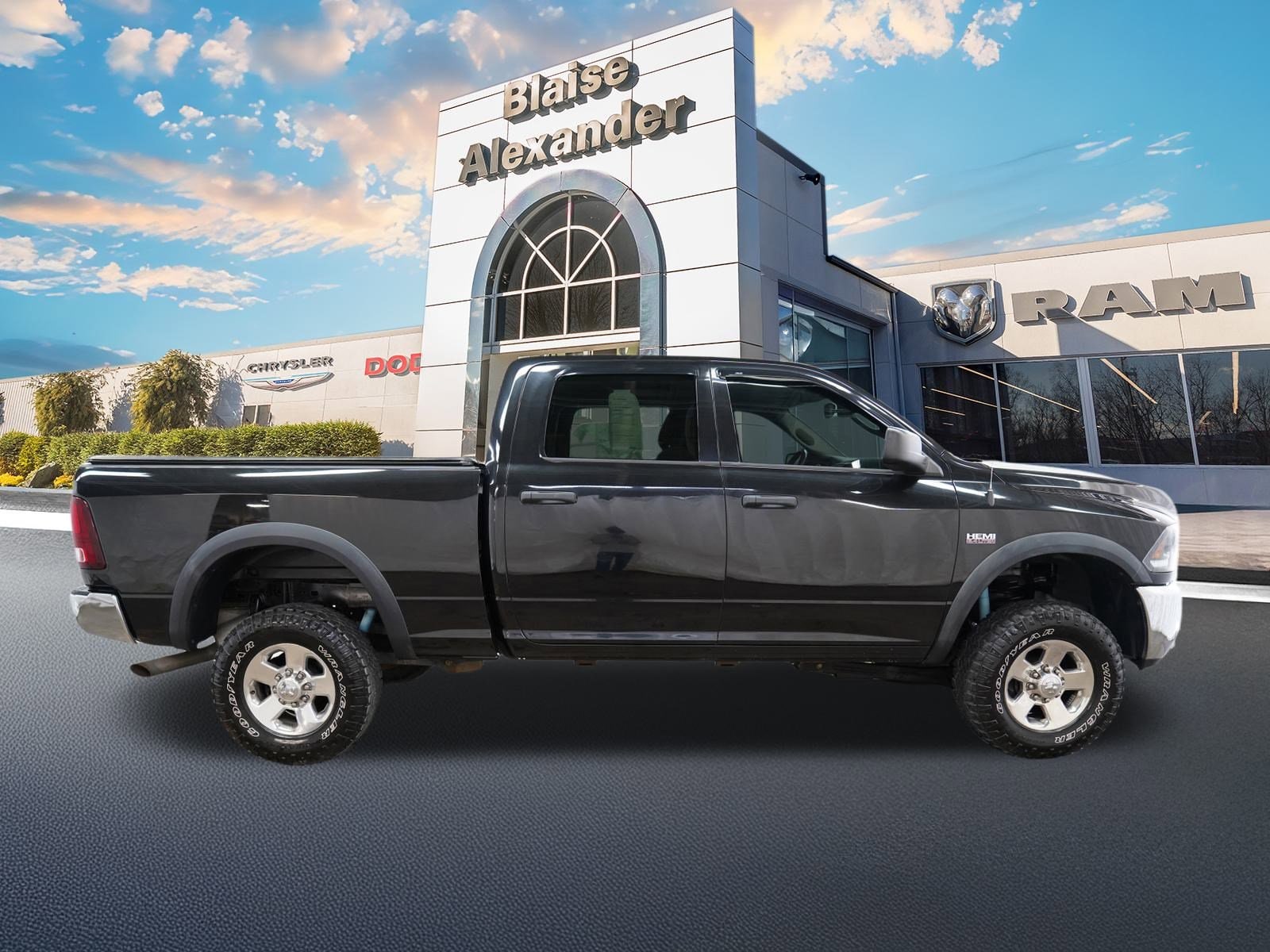 Used 2015 RAM Ram 2500 Pickup Power Wagon with VIN 3C6TR5EJ0FG649682 for sale in Lewisburg, PA