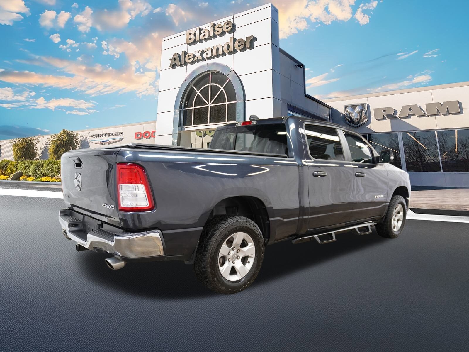 2022 Ram 1500 Big Horn photo 3