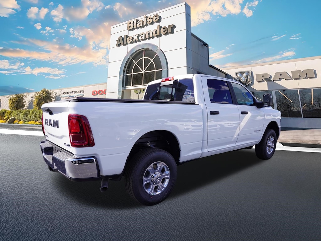New 2026 Ram 2500 BIG HORN CREW CAB 4X4 6'4 BOX Pickup