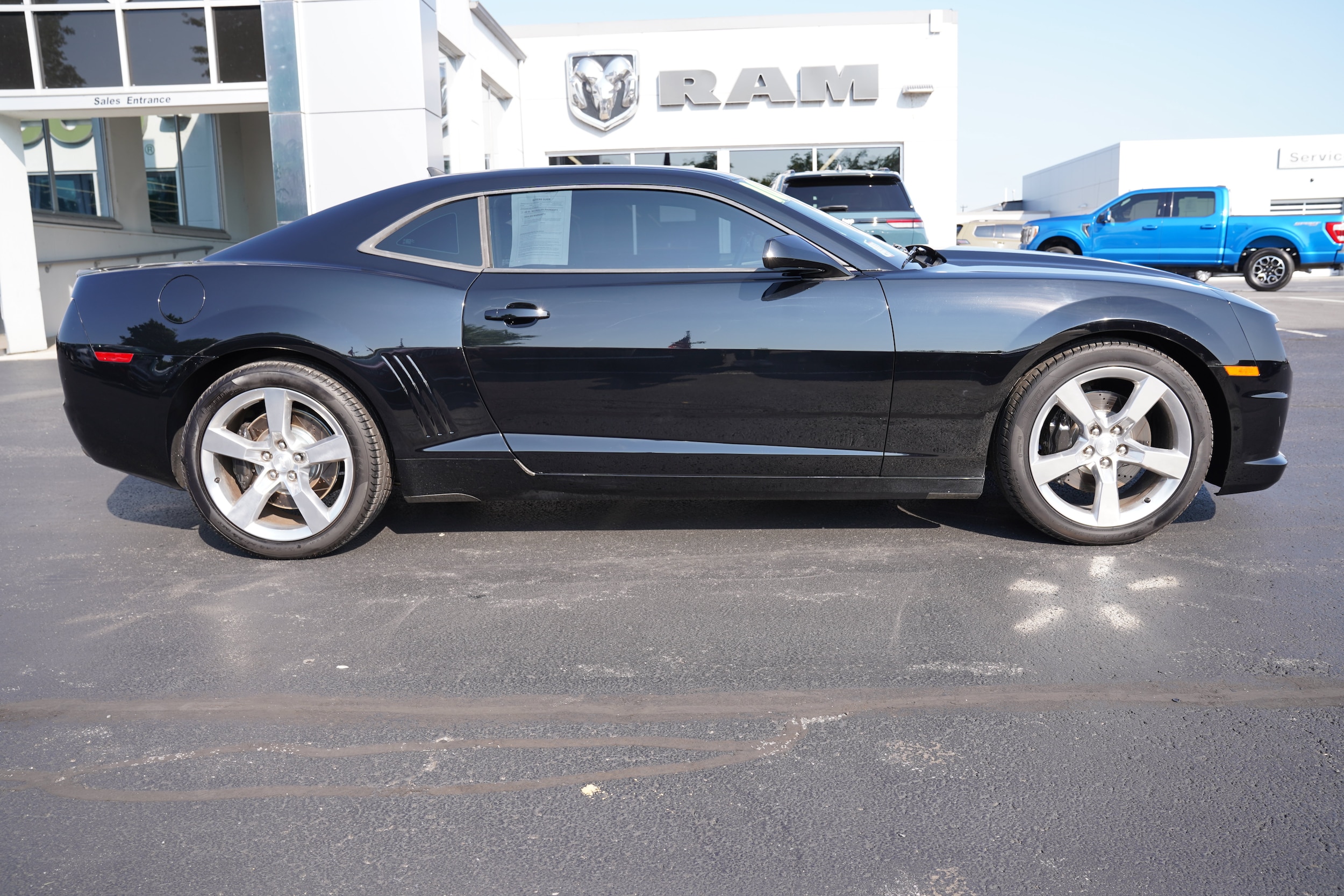 Used 2010 Chevrolet Camaro 2SS with VIN 2G1FK1EJ6A9184047 for sale in Lewisburg, PA