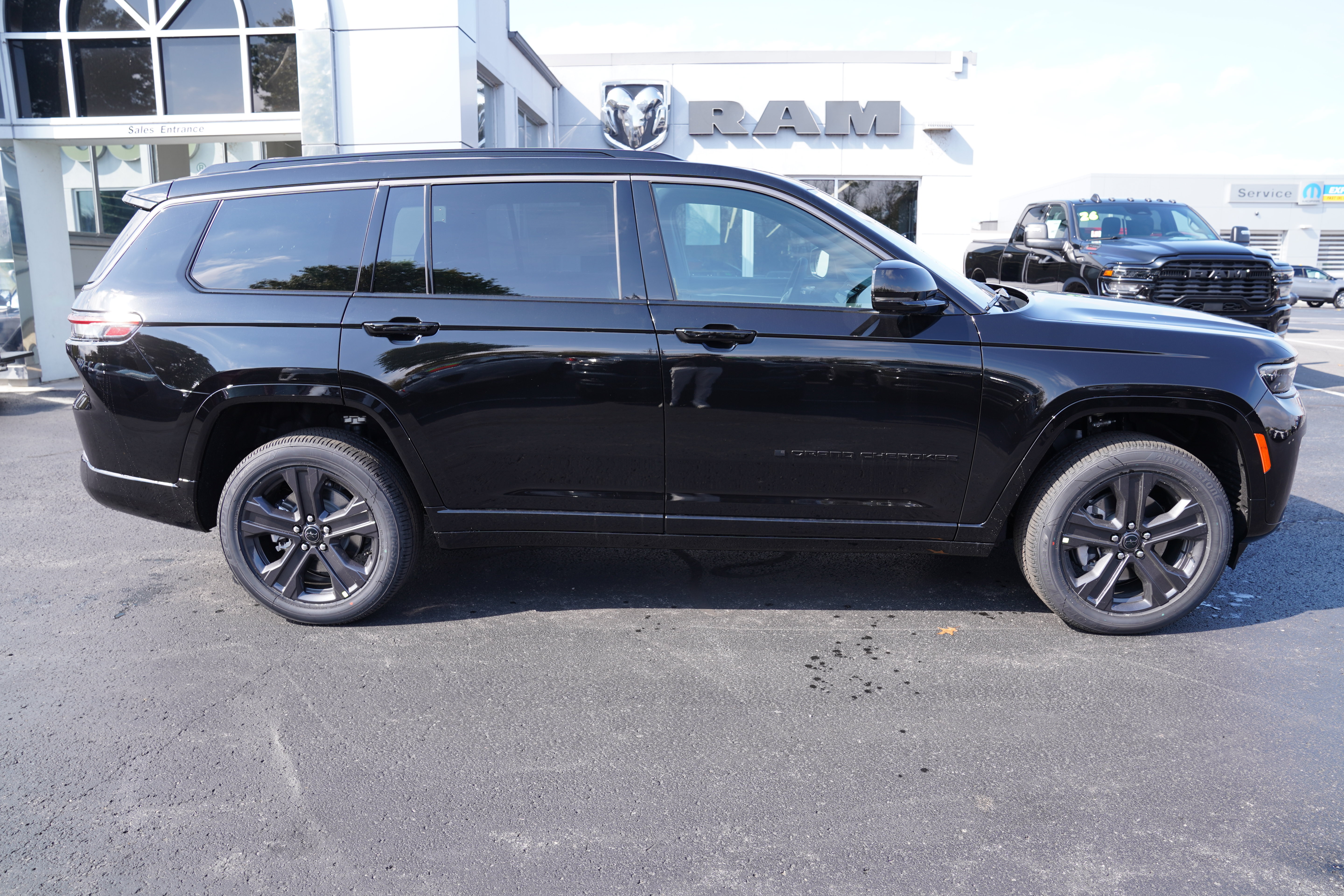 New 2027 Jeep Grand Cherokee L 3 Row LIMITED 4X4 Sport Utility