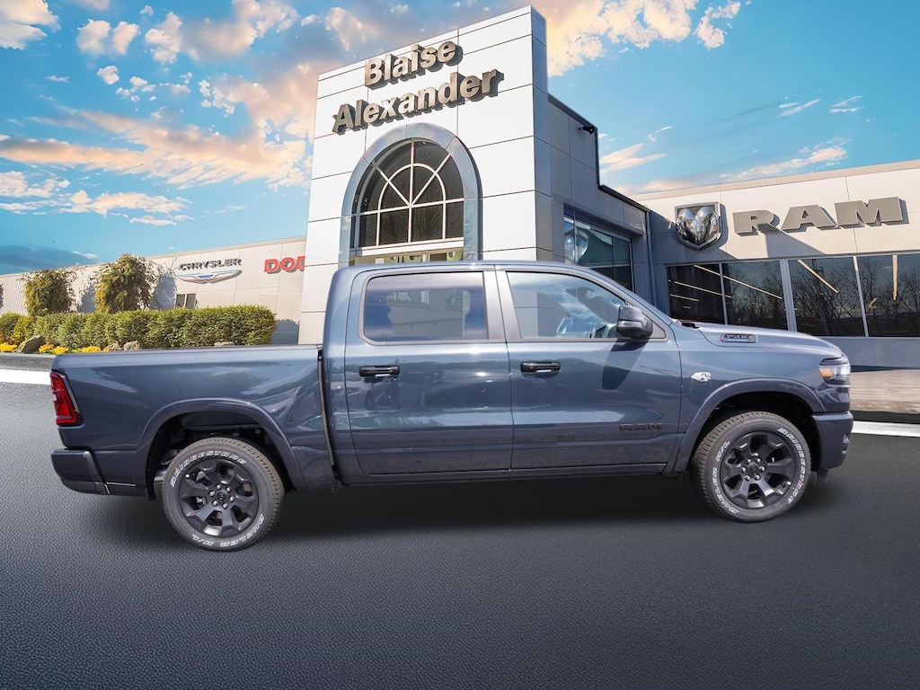 New 2026 Ram 1500 BIG HORN CREW CAB 4X4 5'7 BOX Pickup