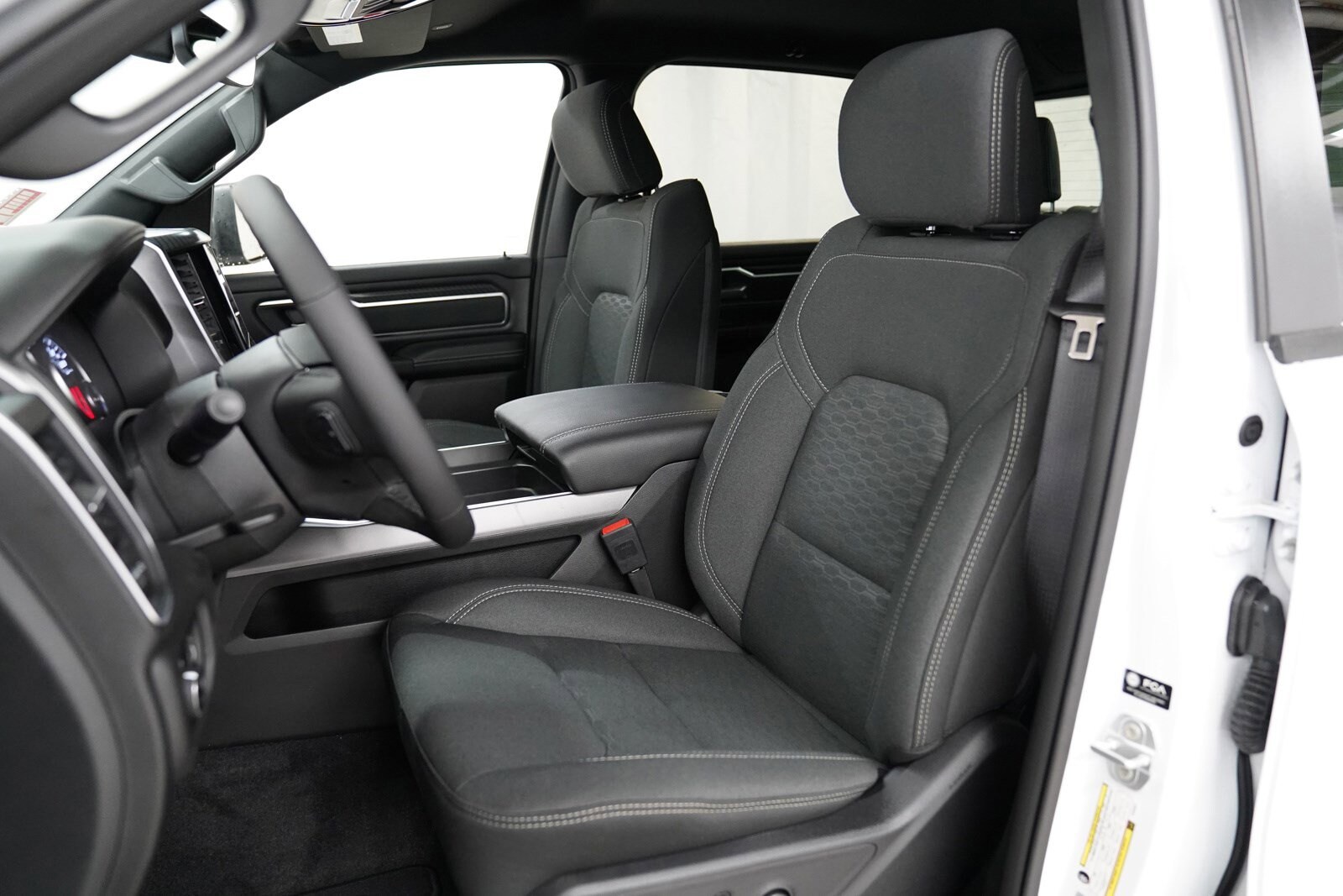 2025 Ram 1500 Big Horn photo 4