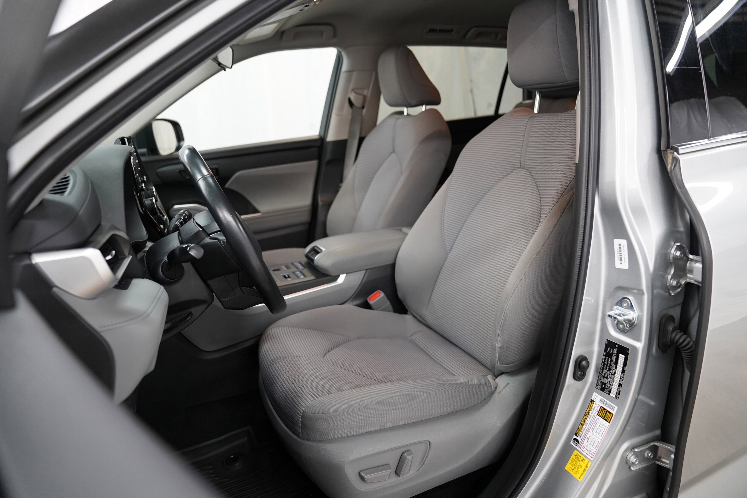2022 Toyota Highlander LE SE photo 4
