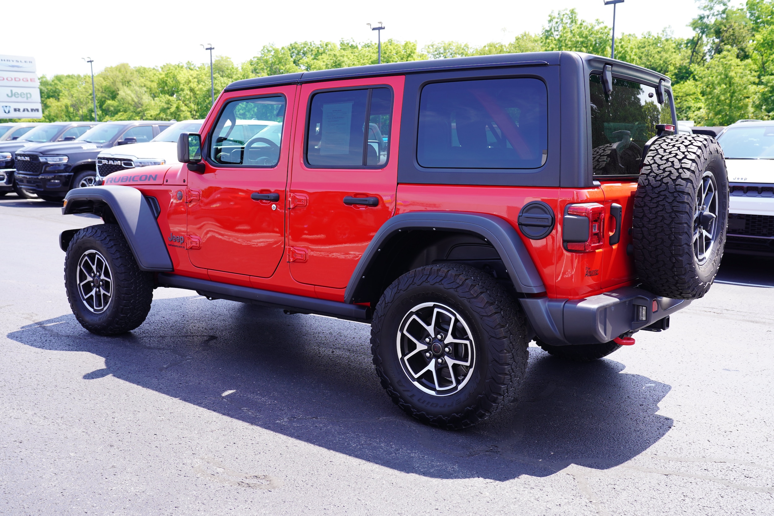 2024 Jeep Wrangler 4-Door Rubicon - Photo 8
