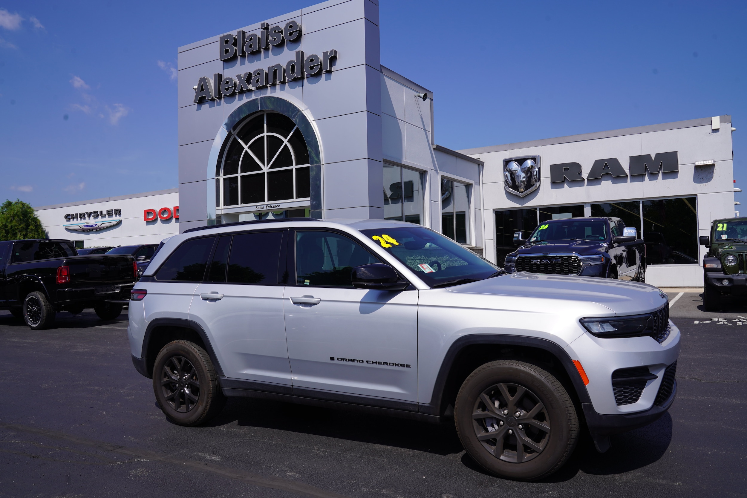 2024 Jeep Grand Cherokee Altitude