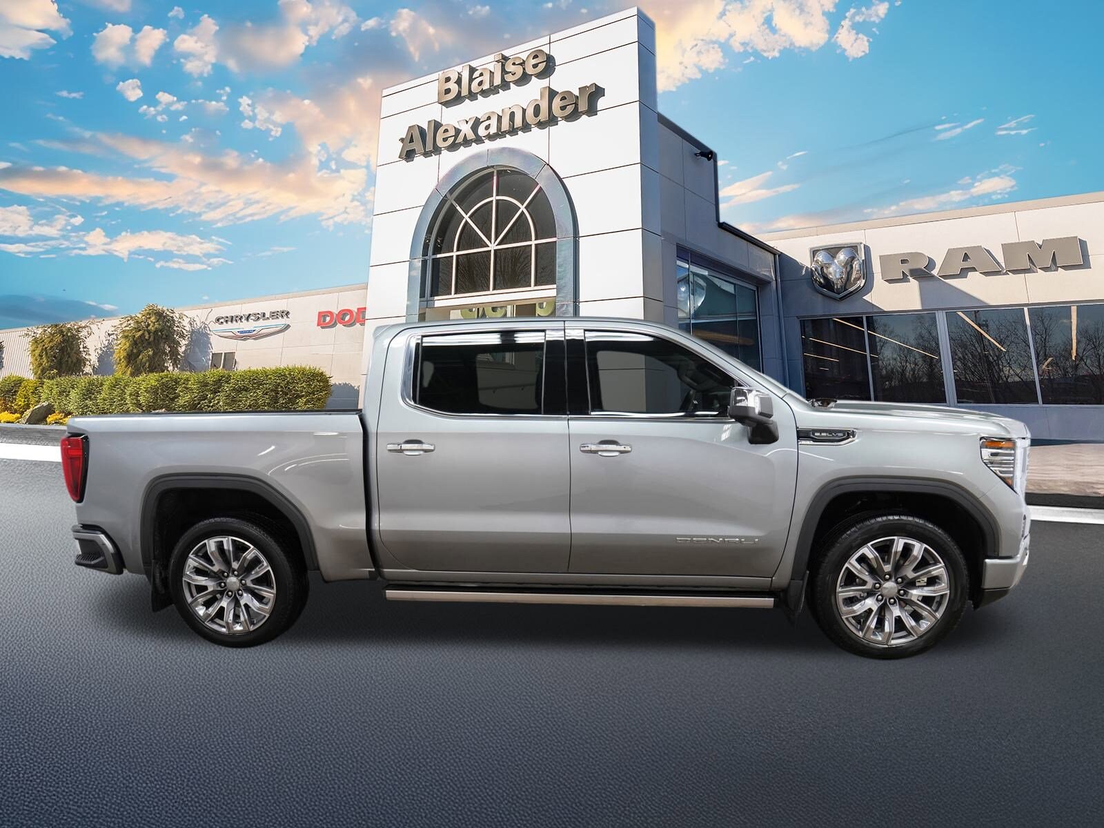 2023 Gmc Sierra 1500 Denali photo 2
