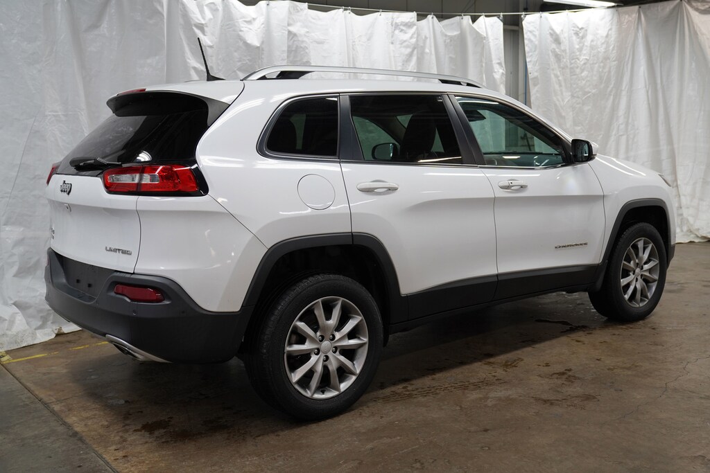 Used 2018 Jeep Cherokee Limited SUV