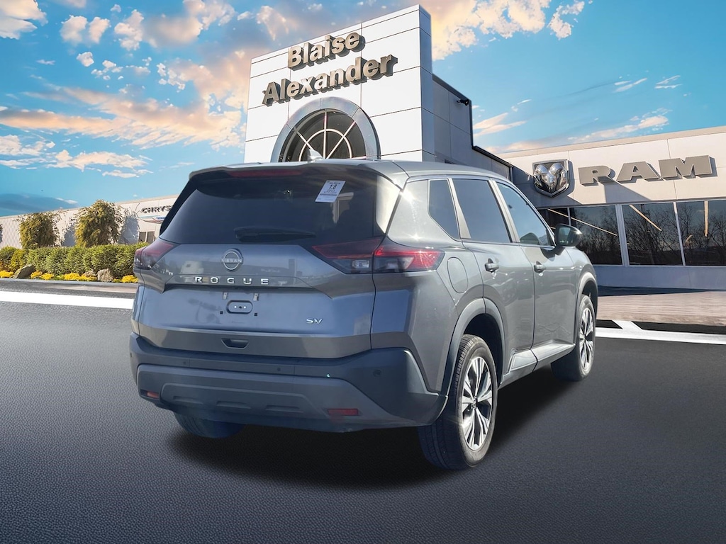 Used 2023 Nissan Rogue SV SUV