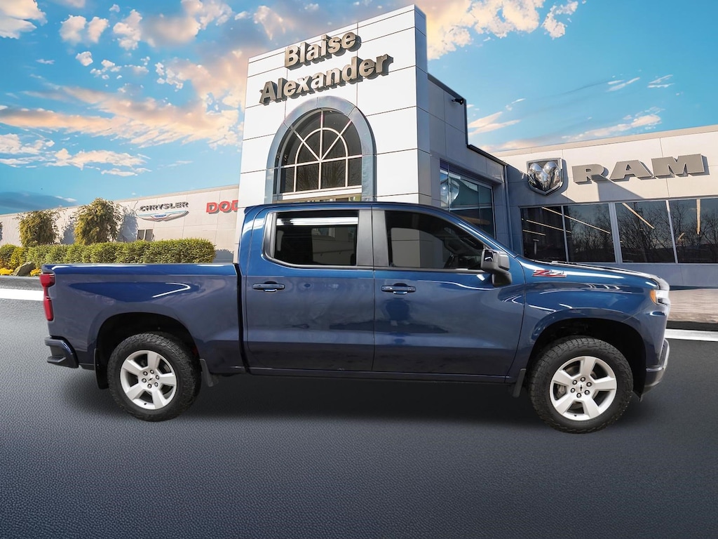 Used 2021 Chevrolet Silverado 1500 RST Truck Crew Cab