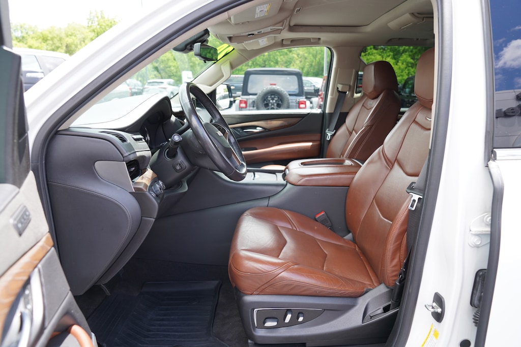 Used 2020 Cadillac Escalade Premium Luxury SUV